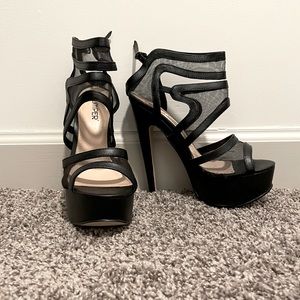 Platform peep toe heels